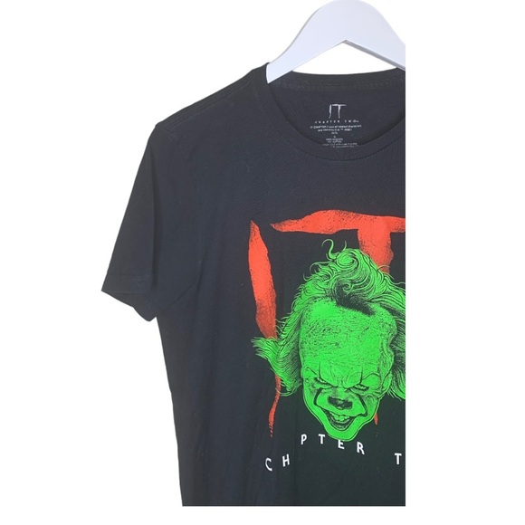 IT CHAPTER TWO Graphic Pennywise Print Tee With Cap Sleeves Black/Green Sz Small - Picture 5 of 8